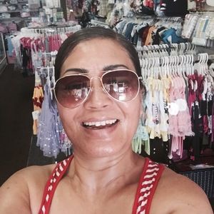 Meet your Posher, Joy